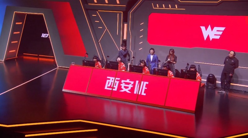 裁判？胜利女神！神似林允的裁判小姐姐所在方队伍均最终获胜