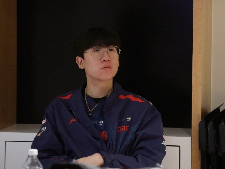 尺帝赛后采访：霞是我的幸运英雄 代表LPL出征S赛 我将更加努力！