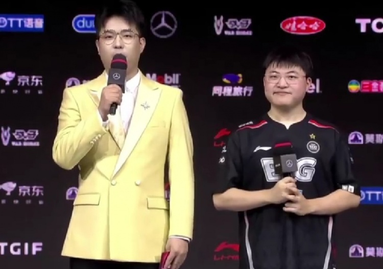 刘航：电竞比赛的成功与失败总是交相辉映 把鼓励和感谢送给小狗