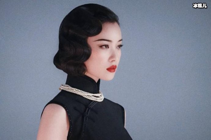倪妮晒视频要学何老师做酸奶蛋糕，素颜出镜皮肤抗打