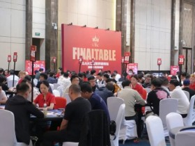 【EV扑克】GAKC皇冠杯廊坊站|高能炸场!主赛半决赛162人角逐,17人晋级决赛,包喜豪3815000记分牌成为CL【蜗牛电竞】