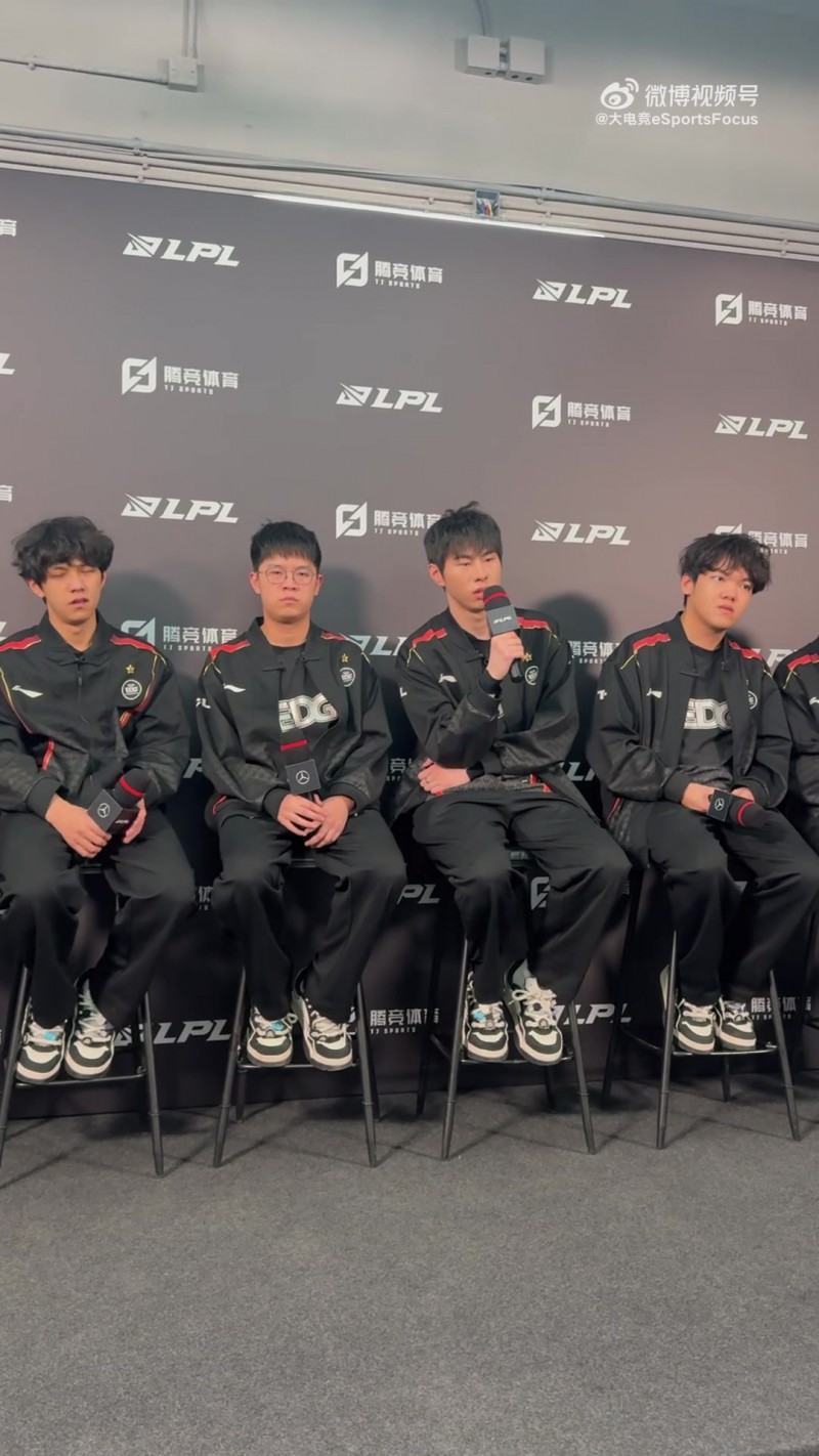 【蜗牛电竞】年前未能拿下胜是哪方面不好?ZDZ沉默许久:就是没玩好吧!