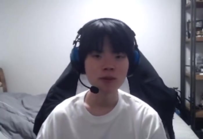 【蜗牛电竞】清醒~Deft:参加考试耽误我当职业选手?我觉得这是傻瓜说的话