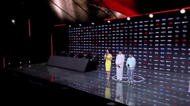 【蜗牛电竞】TheShy采访:我的豹女一般在打后排英雄 我失误有点多 对不起