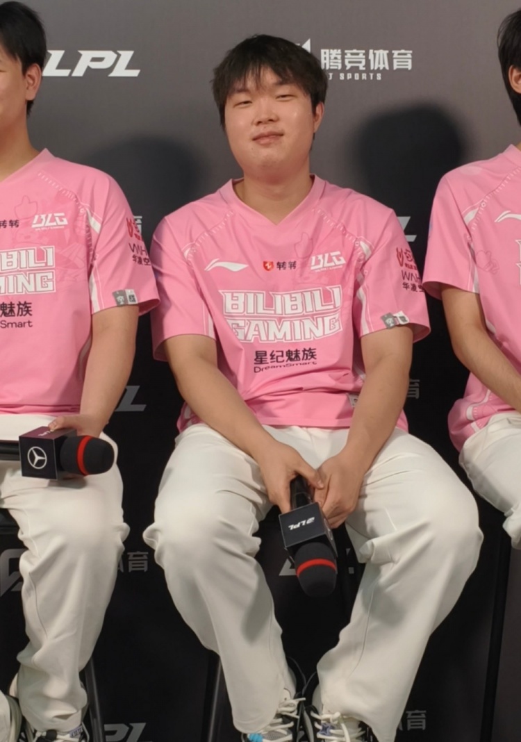 是因为黑夜降临吗？Bin：梦魇女坦中梦魇给我的压力比较大