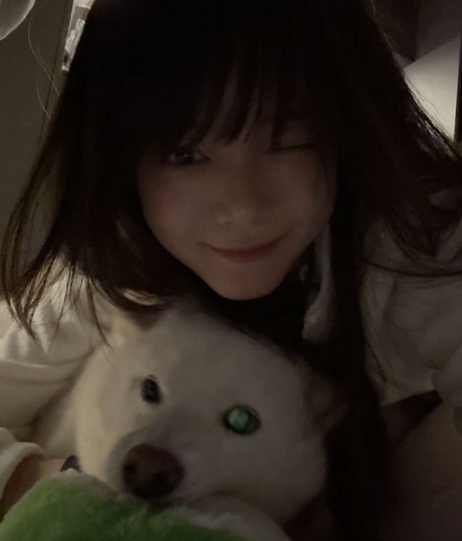 【蜗牛电竞】骆歆晒照:看到找我玩的斗宝 一下什么疲惫都消散了