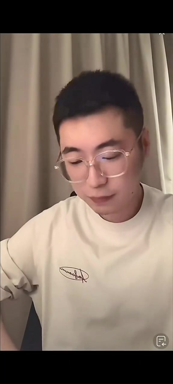 PTSD了！王多多：明天又是我解说，BLG BO3再犯迷糊我是不相信的