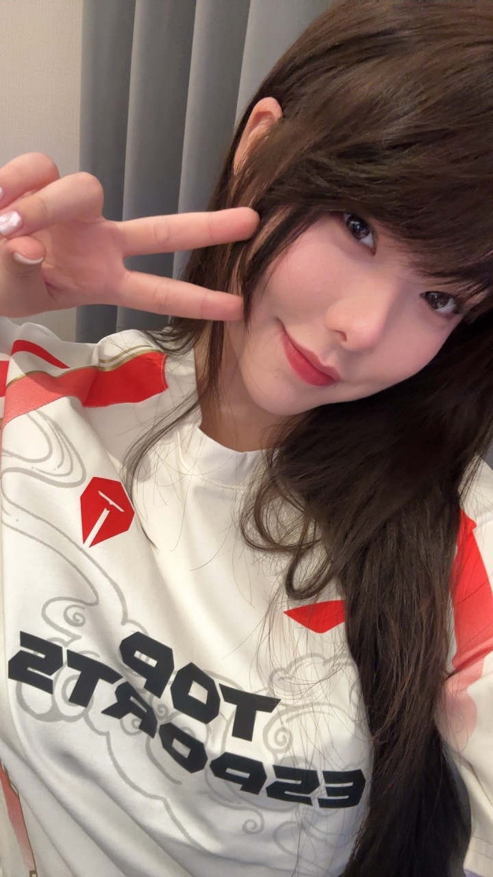 【蜗牛电竞】mayumi更博:求求你们了TES, 我跪求你们!! 你们是中国最后的希望了