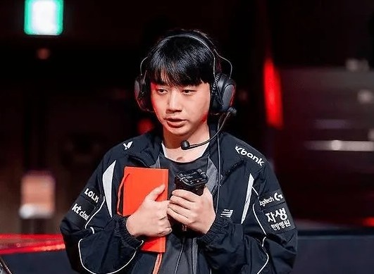 【蜗牛电竞】Score：18年就认识到蒙多的强大 很难找训练队伍重点放在研究对手