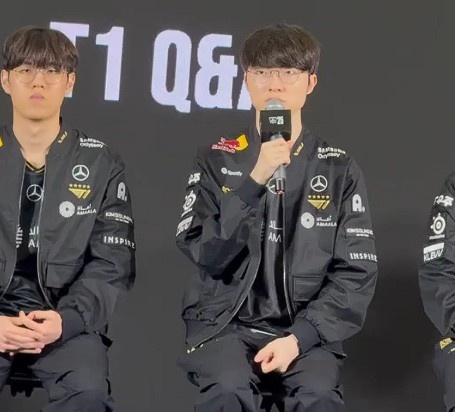 【蜗牛电竞】Faker:我们不在意评价和预测 目标一直都是夺冠拿下这座冠军奖杯