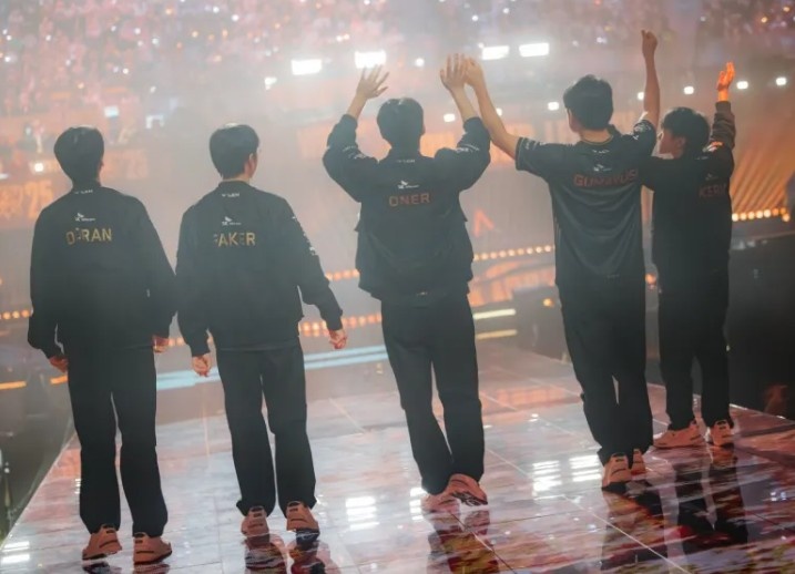 【蜗牛电竞】Doran:瑞士轮1-2最危险;八强后就没有不安的时刻了