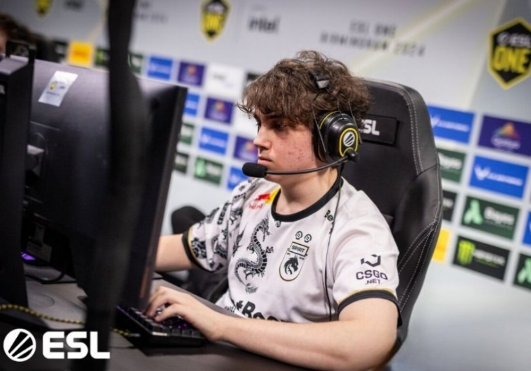 【蜗牛电竞】Larl:中国DOTA2最强选手大概是Ame,他打了挺久