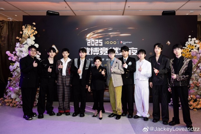 【蜗牛电竞】JackeyLove竞燃之夜返图:收获满满的一天 见到很多前辈和好朋友