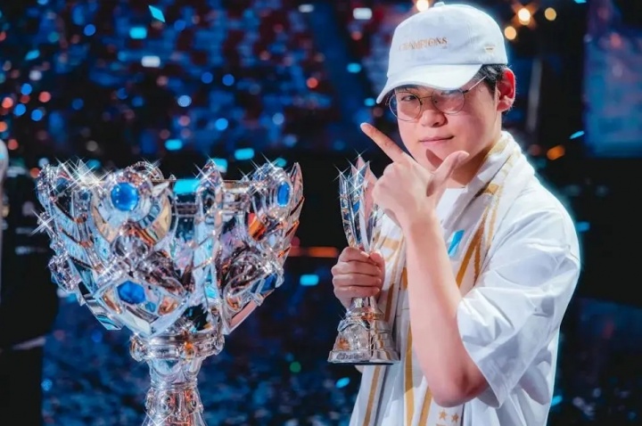 Reddit热议Gumayusi离队：他热爱T1，但T1对不起他