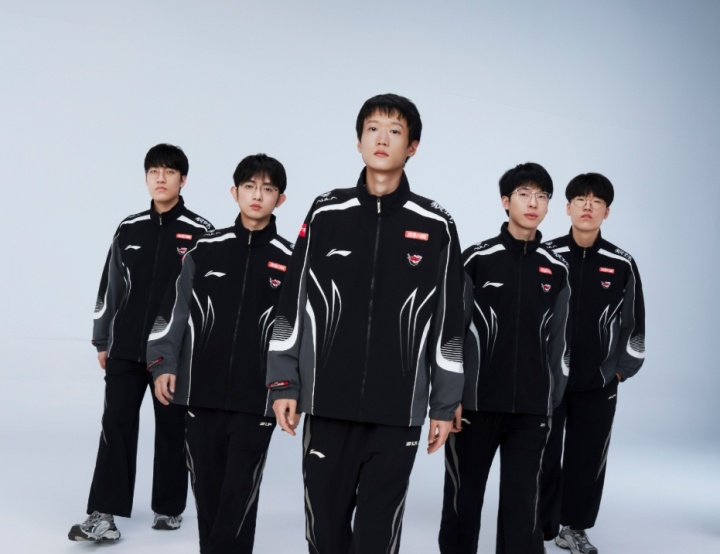 【蜗牛电竞】Tabe的离队无关痛痒?爱笑:AL新的教练组一天就搞定下来了!