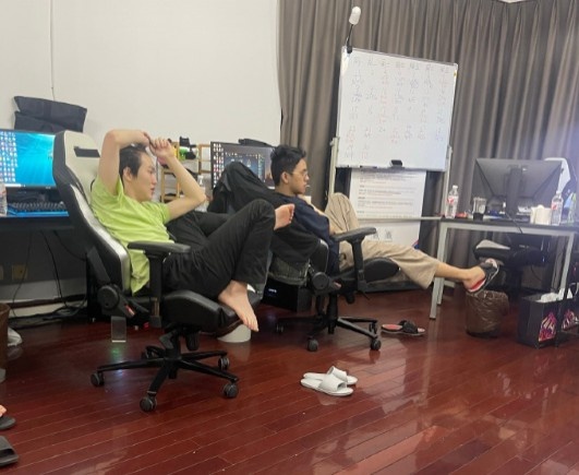 【蜗牛电竞】前IG经理锅盔:小安暂时休息 心气还在随时排位保持手感 等待机会