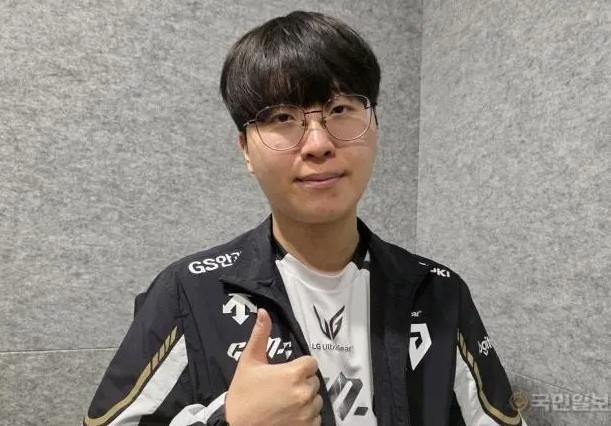 【蜗牛电竞】Kiin:MSI背靠背打满五局的战队很吃力 能感受到他们的不易