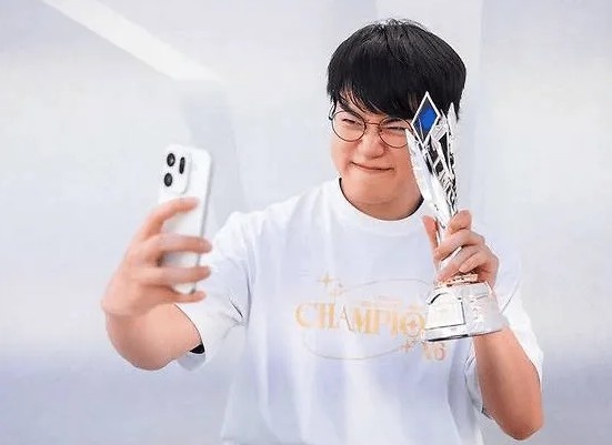 【蜗牛电竞】Gumayusi:选手的个人能力都非常出众,HLE实力目前只发挥20%