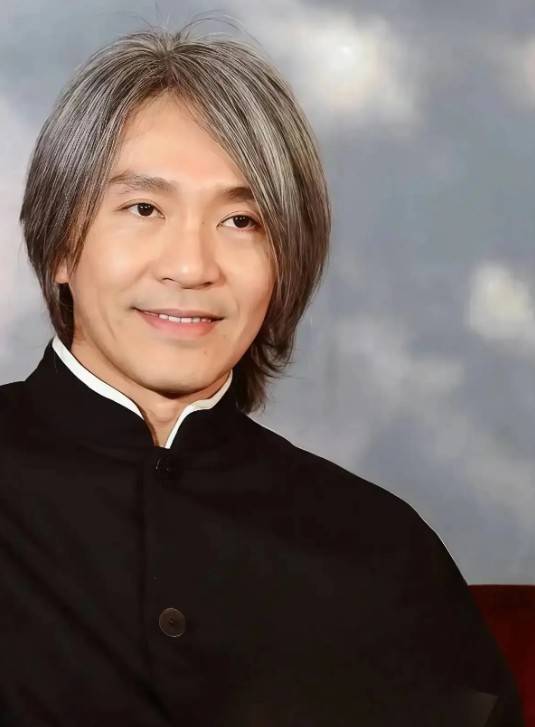 【蜗牛电竞】王晶回应为何不再与周星驰合作:后期我们俩的理念不同难以调和