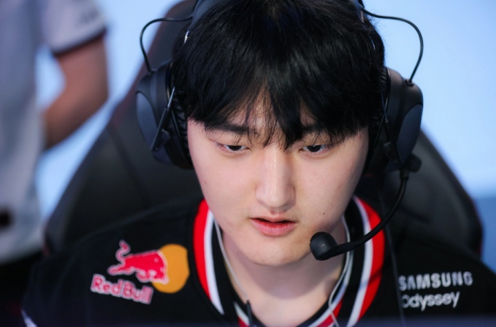 【蜗牛电竞】最后一块拼图?刚加入T1就拿下K杯FMVP 你觉得Peyz是一个啥类型的选手?