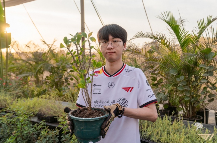 【蜗牛电竞】臭豆腐型选手?😂决赛第五局Doran逼出Guma闪现为后续滚雪球做准备