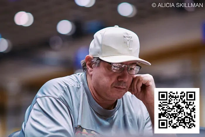 【EV扑克】WSOP天堂站戏剧一幕：David Benyamine“被迫”入局，神翻牌逆转淘汰对手【蜗牛电竞】