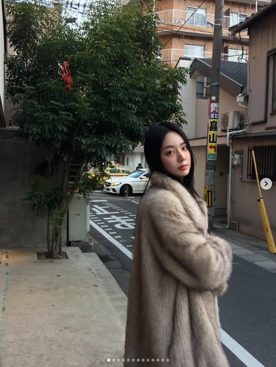 【蜗牛电竞】T1粉丝集合!Peyz姐姐晒照:最近的游客照🍣🍜🍢🍙🍱🥟🍺