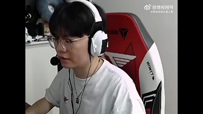 【蜗牛电竞】T1瓦Meteor：食堂只有我和Faker，给我紧张的不行，饭都没吃好