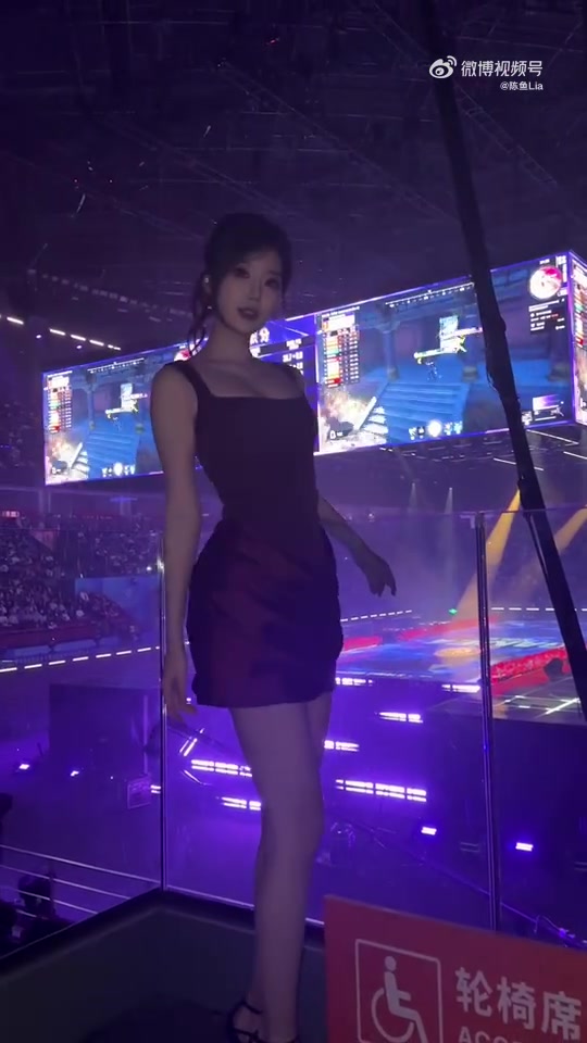 【蜗牛电竞】永劫无间主持人陈鱼分享现场热舞：来了吗