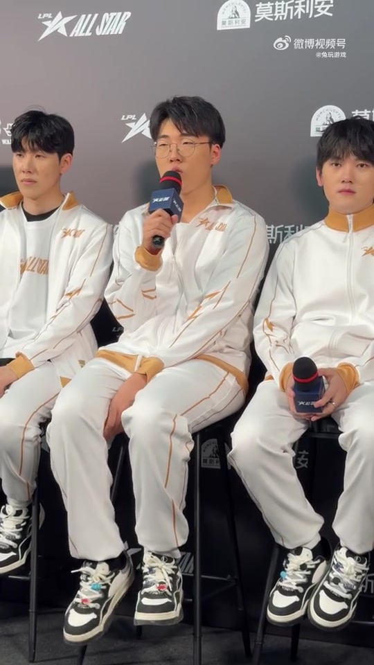 Kael谈年度最佳辅助：感谢队友 我也觉得运气好才能拿到这个奖项