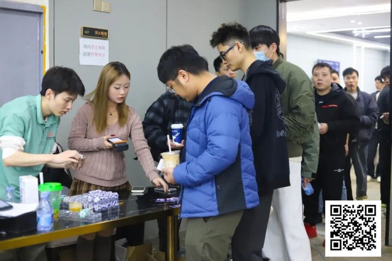 【EV扑克】长沙阳光月赛第三日 | 主赛首轮收官日：最后一席，全力以赴！第一轮共1400人次，168人晋级明日决赛，刘杰成C组CL【蜗牛电竞】