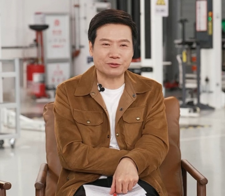 【蜗牛电竞】雷军：小字确实是行业陋习，小米从现在做起立马整改