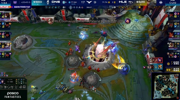 【蜗牛电竞】这状态太差了！Zeus次局阿萝拉狂送1-8，对位被单杀+团战迷路