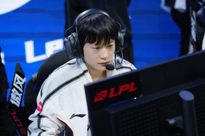 【蜗牛电竞】牢香的MVP哪里去了？！AL目前赢下10个小局 而Shanks目前MVP数量为0