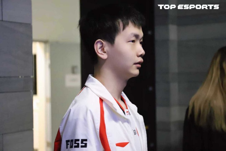 【蜗牛电竞】成功复仇！Creme终结对阵HongQ的两连败