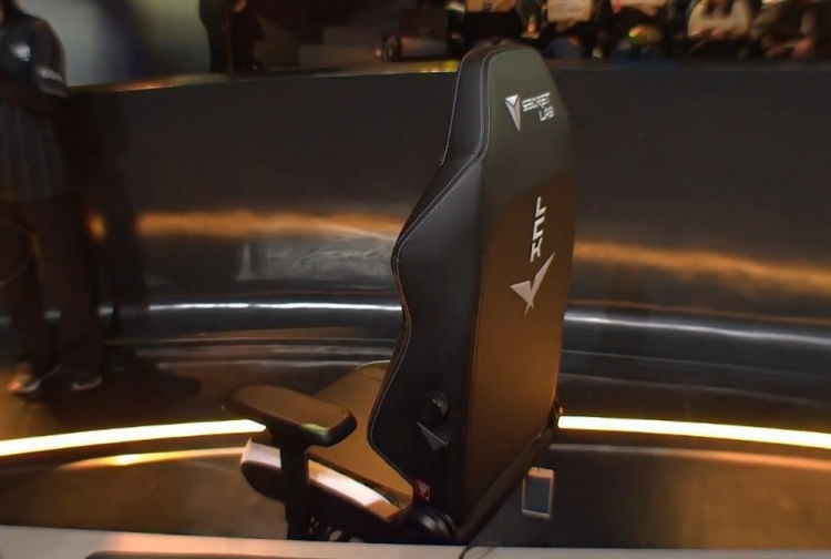 【蜗牛电竞】人有三急😂GENvsBFX比赛暂停：Diable和VicLa上厕所