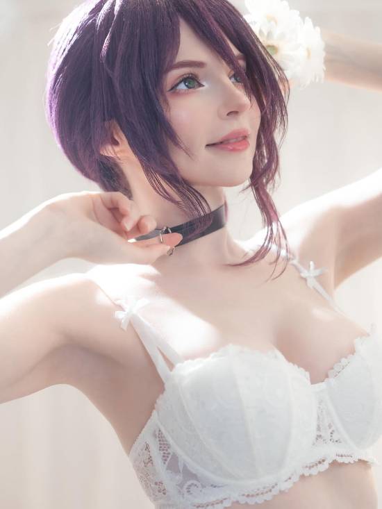 【蜗牛电竞】许嵩他说的有道理！艾什莉体模COS蕾塞美图赏析