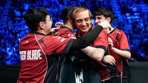 【蜗牛电竞】G2晋级胜者组下一轮 将与BLG争夺首个组内赛出线名额