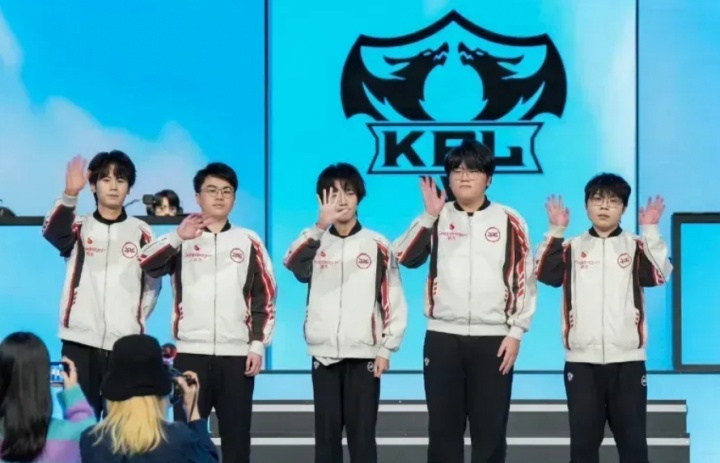 【蜗牛电竞】悲剧!JDG成为首支季后赛第一轮被零封的第三轮S组第一名