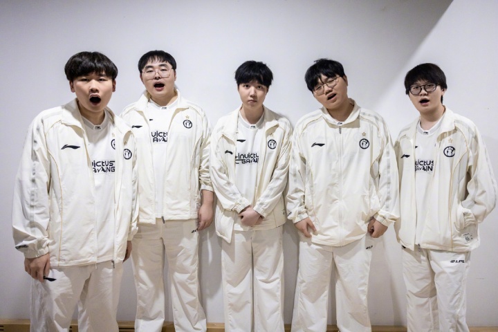 【蜗牛电竞】要连败了吗?iG本周末将迎魔鬼赛程,连续三天背靠背交手BLG/TES/BLG!