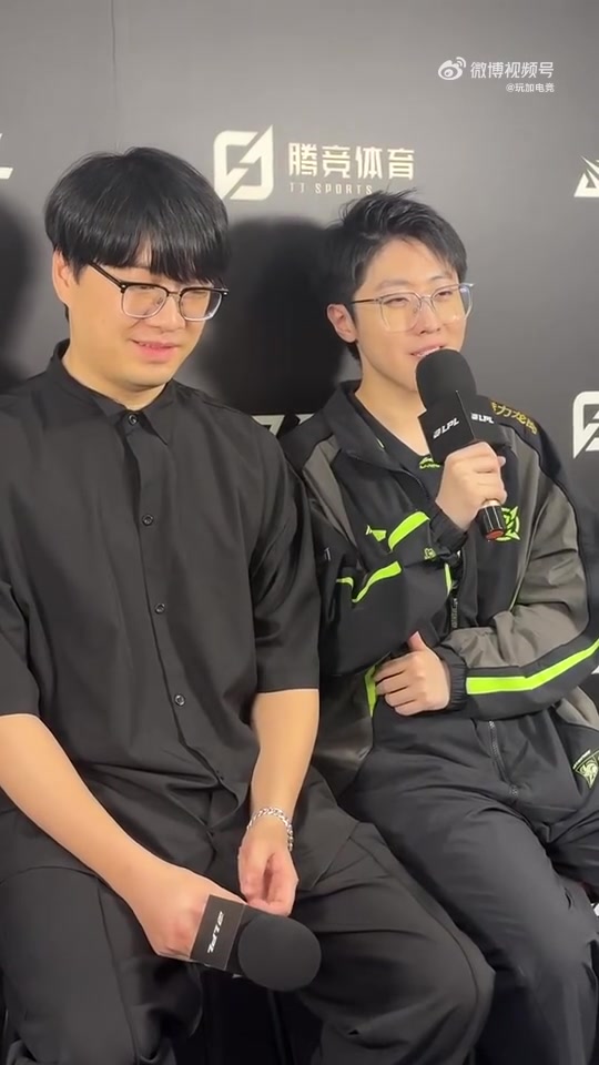 【蜗牛电竞】🤣太有活了！想对Xun、Knight、ON说什么？Zhuo：我的脸很痒 再来一次吧！