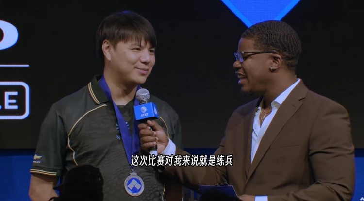 【蜗牛电竞】接下来又要开始证明自己了?小孩夺冠后采访说EVO只是练兵
