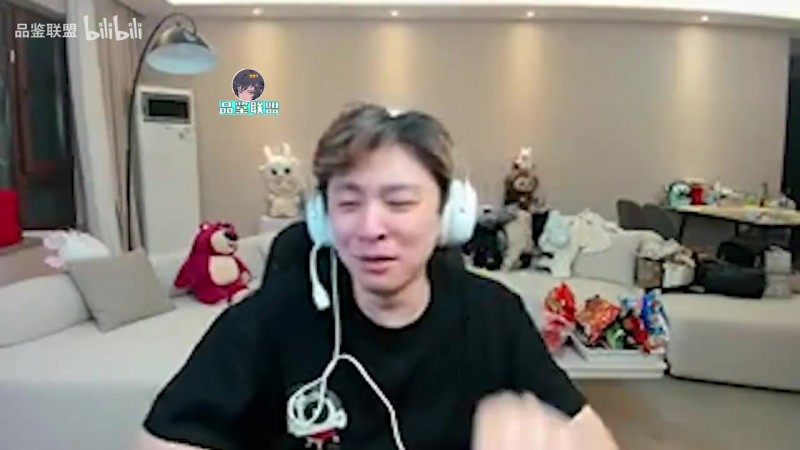 【蜗牛电竞】真实电竞评LPL全灭：我们赛区到底是什么？TES一个陀螺就够夸张