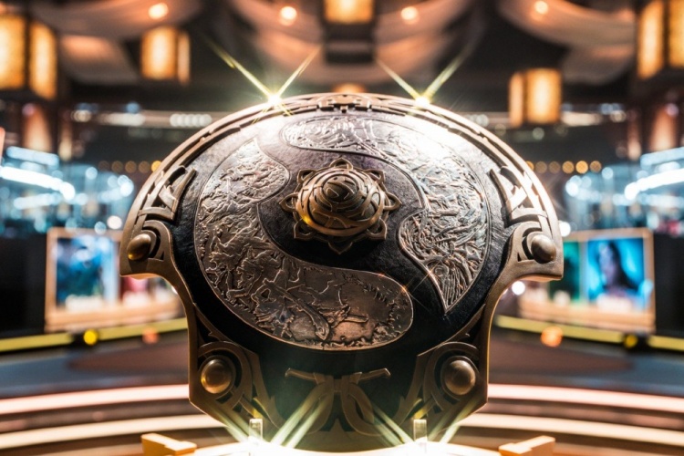【蜗牛电竞】双喜临门！Spirit双分部同日夺冠 Dota2三夺TI CS2首捧EWC