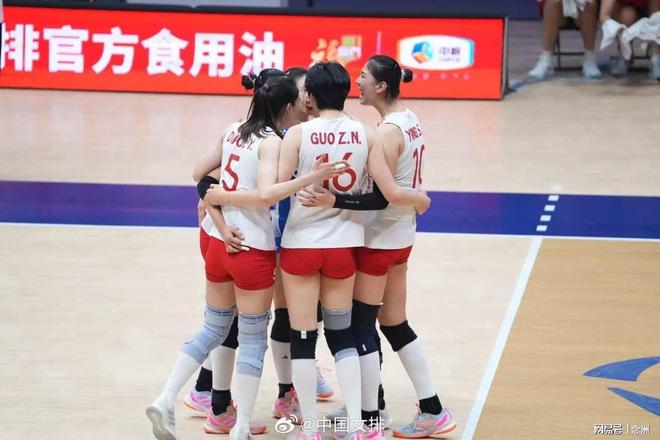 【蜗牛电竞】女排亚锦赛决赛中国2-3惜败泰国,惠若琪赛后点评:对手更亚洲化,我们需提升应变与强度