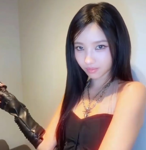 【蜗牛电竞】KDA回归!田小娟阿卡丽来啦